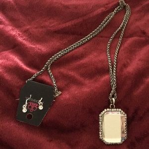 I’m selling a 16’ silver necklace with earring